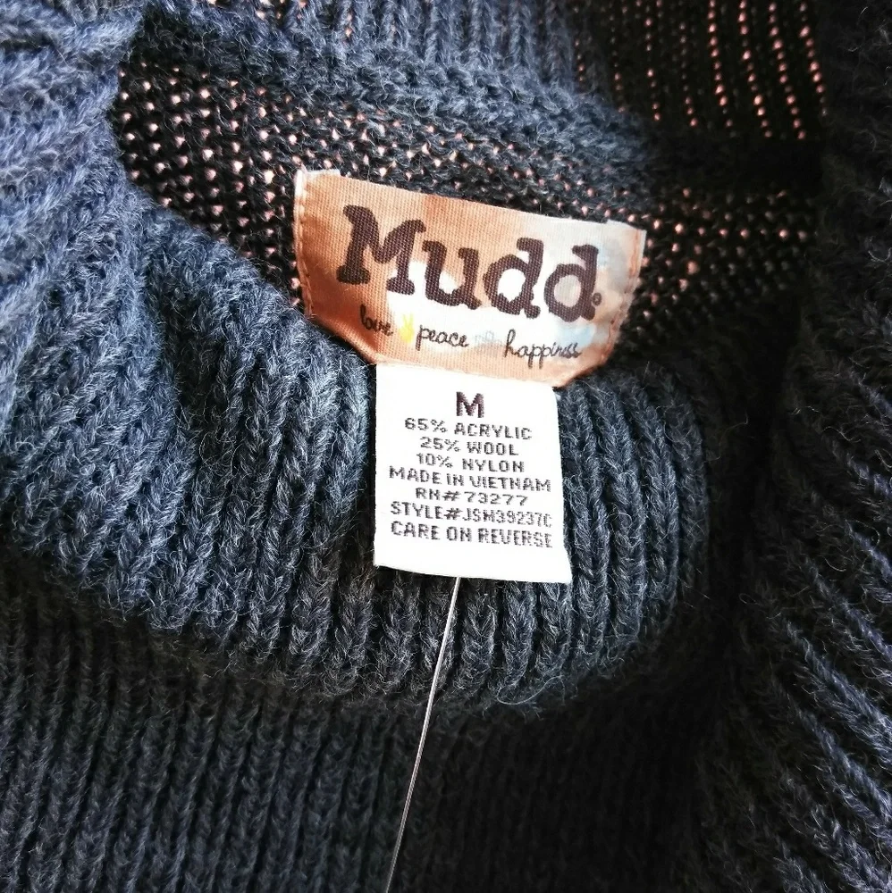 🆕 Knitt Sweater Dress - Picture 4 of 7